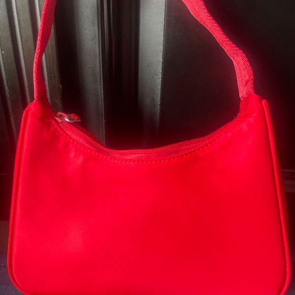 Prada bag - Picture 2 of 3